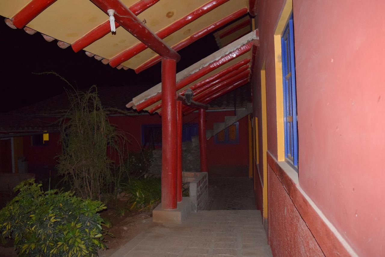 La Casita De Mi Abuela Hostel Mancos Bagian luar foto